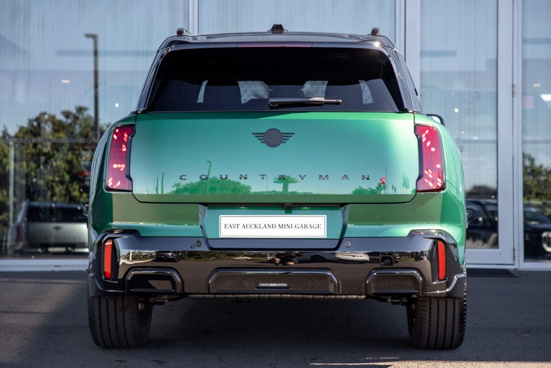 2026 MINI Countryman S ALL4 JCW Sports image 4
