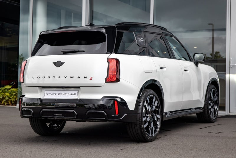 2026 MINI Countryman S ALL4 JCW Sports image 5
