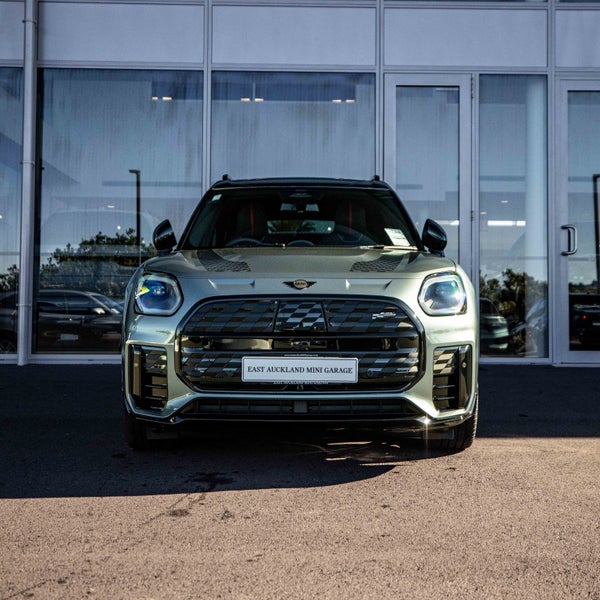 2026 MINI Countryman SE ALL4 Full electric JCW... image 2