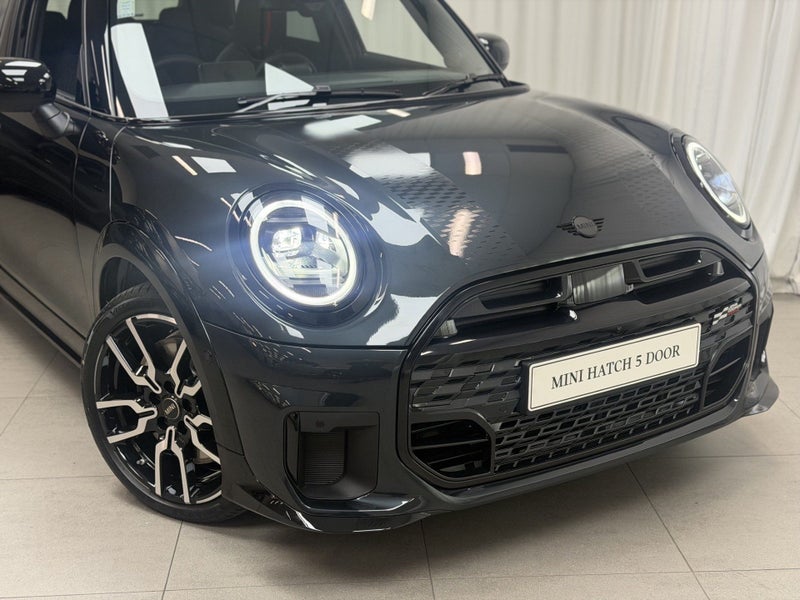 2026 MINI Hatch Cooper S 5 Door JCW Style Pack image 2