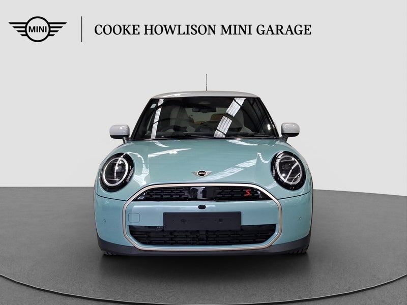 2026 MINI Hatch Cooper S Favoured image 2