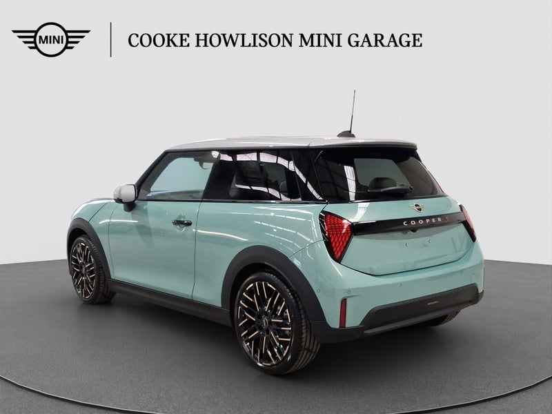 2026 MINI Hatch Cooper S Favoured image 5