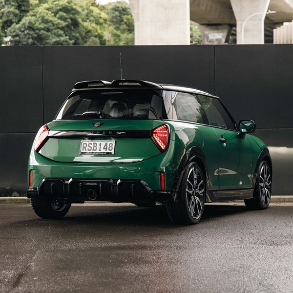 2026 MINI JCW 3JCW 3 Door Classic image 2