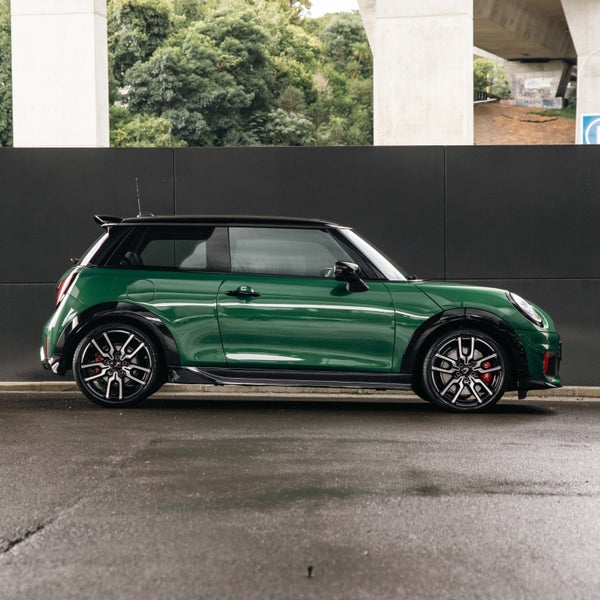 2026 MINI JCW 3JCW 3 Door Classic image 4