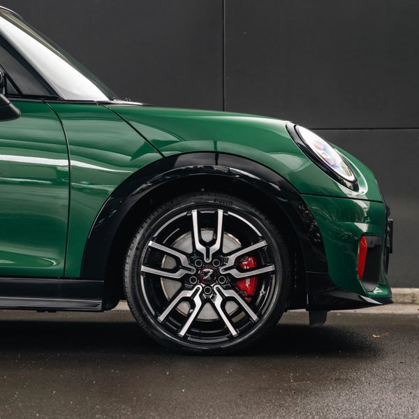 2026 MINI JCW 3JCW 3 Door Classic image 5