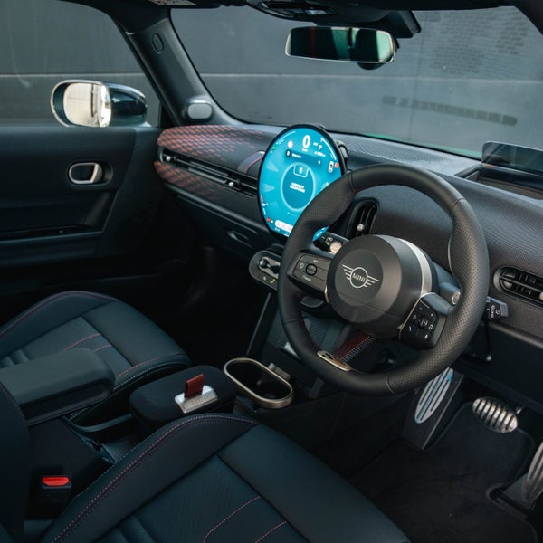 2026 MINI John Cooper Works JCW Favoured image 3