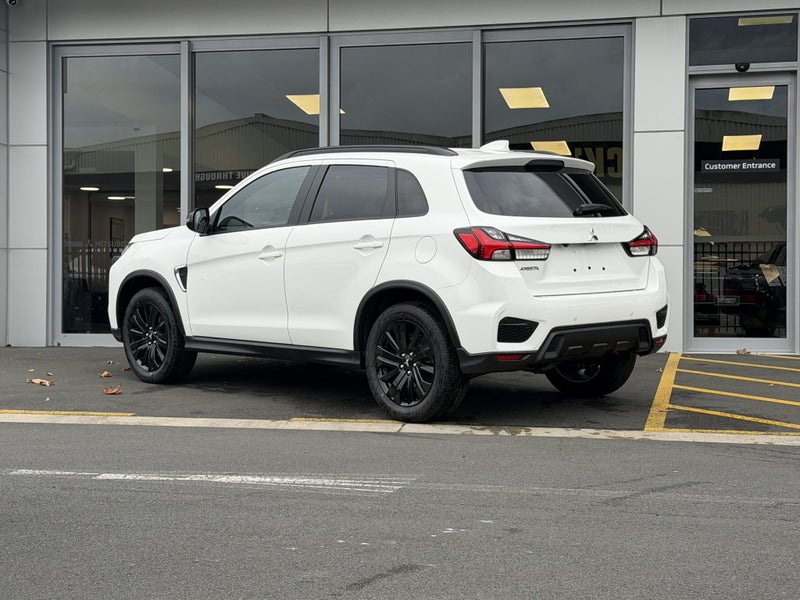 2026 Mitsubishi ASX 2.0P BLACK EDITION 2WD CVT... image 4