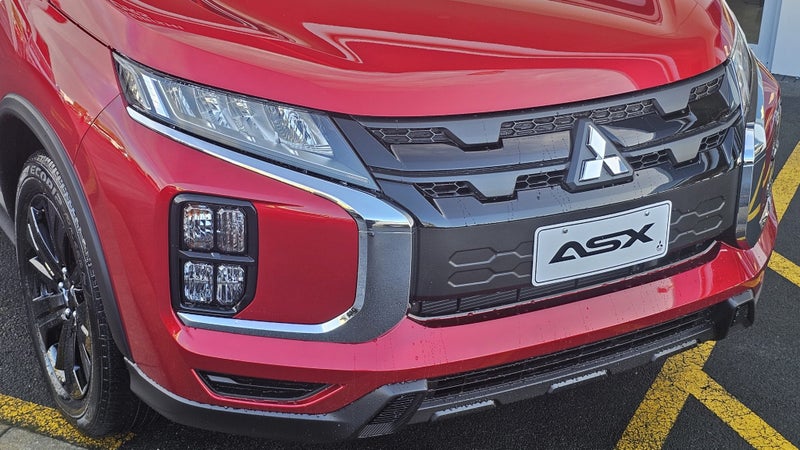 2026 Mitsubishi ASX 2.0P BLACK EDITION 2WD CVT... image 3