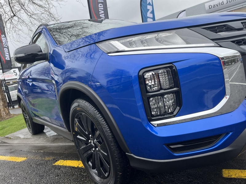 2026 Mitsubishi ASX Black Edition image 3