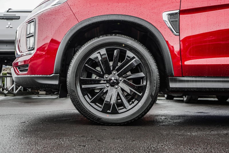 2026 Mitsubishi ASX Black Edition image 2