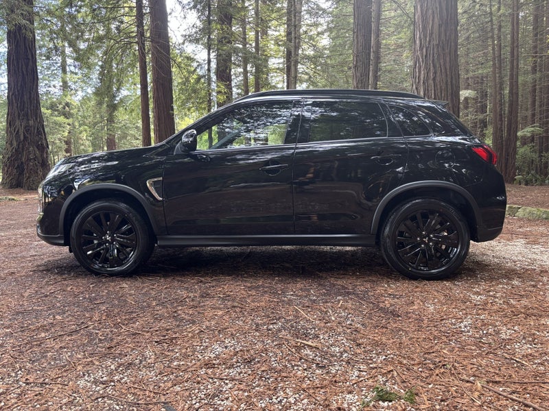 2026 Mitsubishi ASX BLACK EDITION image 4