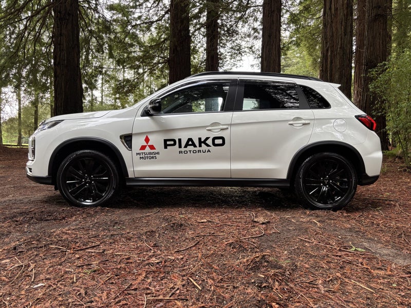 2026 Mitsubishi ASX BLACK EDITION image 4