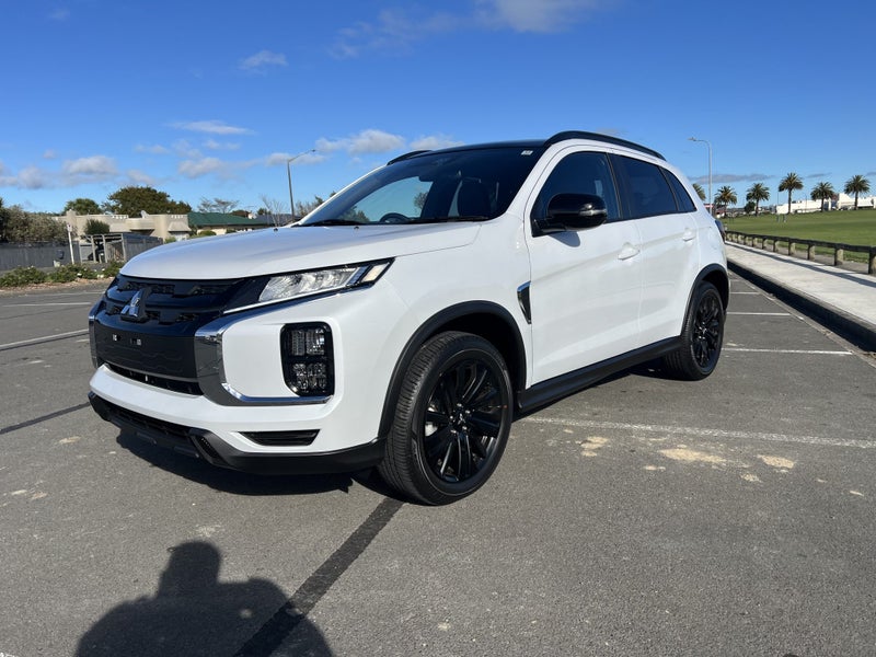 2026 Mitsubishi ASX VRXB 2.0 2WD - White Diamond image 3