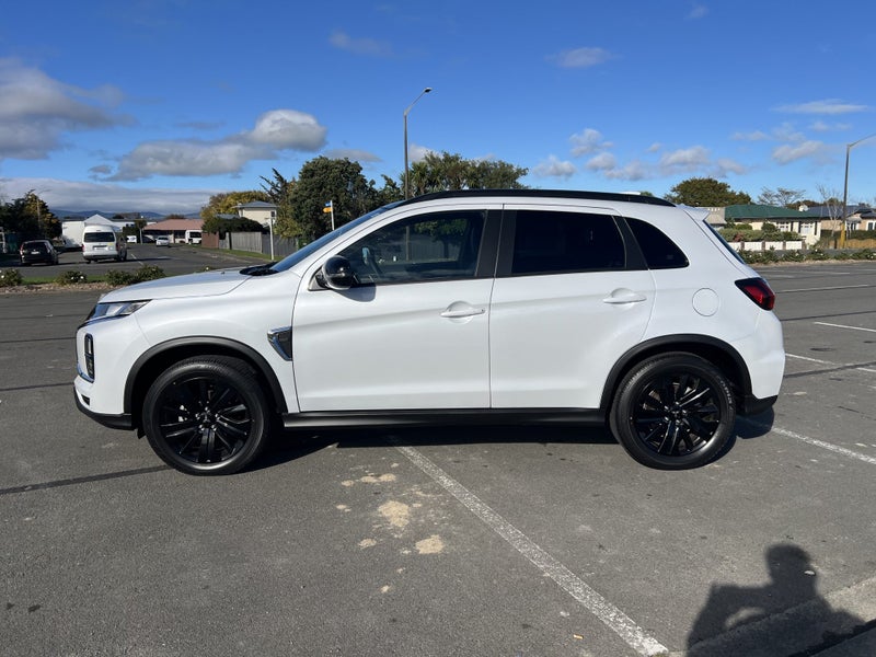 2026 Mitsubishi ASX VRXB 2.0 2WD - White Diamond image 4