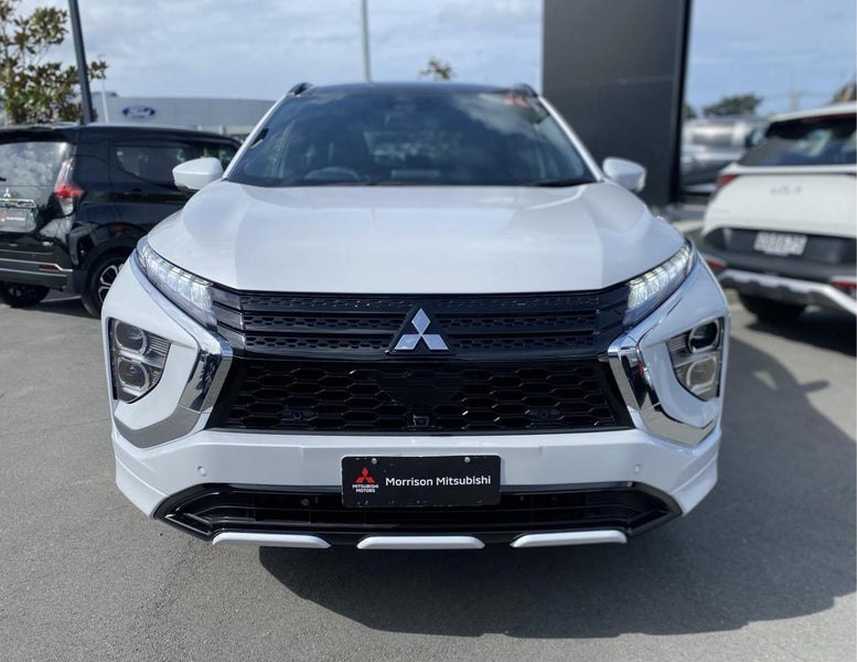 2026 Mitsubishi Eclipse Cross PHEV VRX 4WD image 2