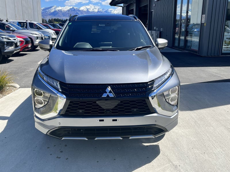 2026 Mitsubishi Eclipse Cross PHEV VRX 4WD image 2