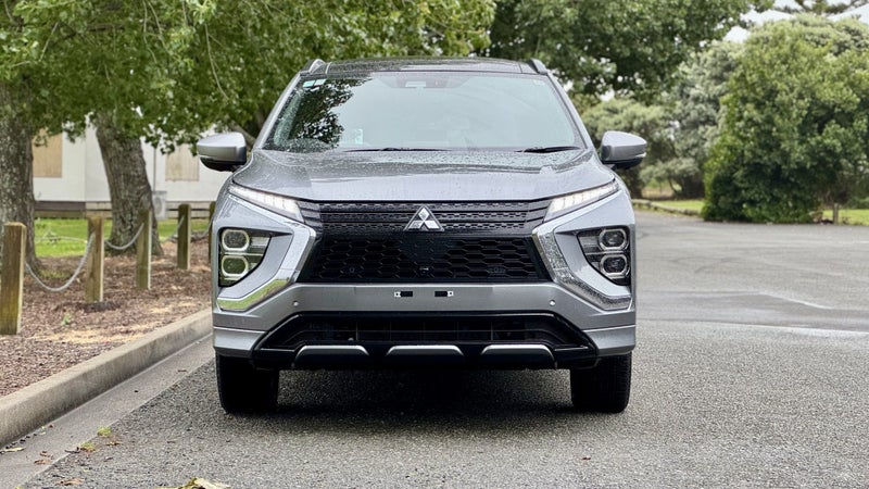 2026 Mitsubishi Eclipse Cross PHEV VRX 4WD image 2