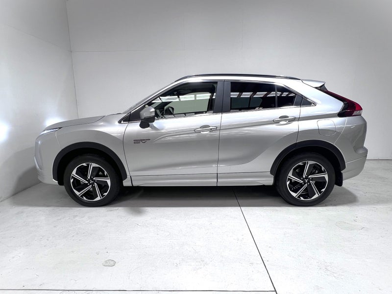 2026 Mitsubishi Eclipse Cross PHEV VRX 4WD (S-AWC) image 5