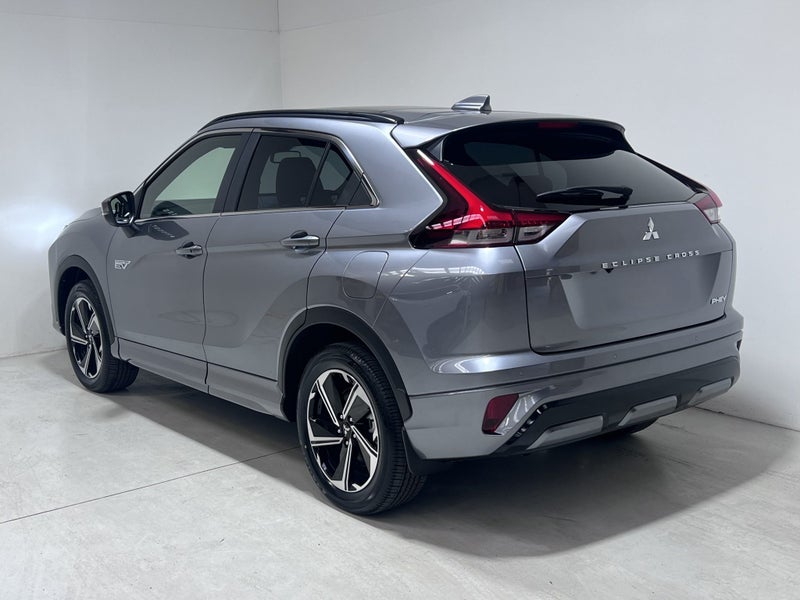 2026 Mitsubishi Eclipse Cross PHEV VRX 4WD (S-AWC) image 5