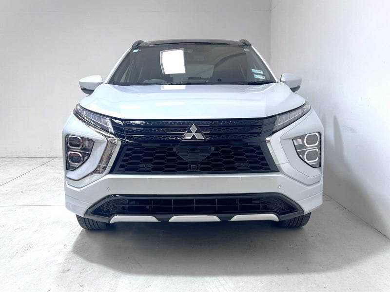 2026 Mitsubishi Eclipse Cross PHEV VRX 4WD (S-AWC) image 2