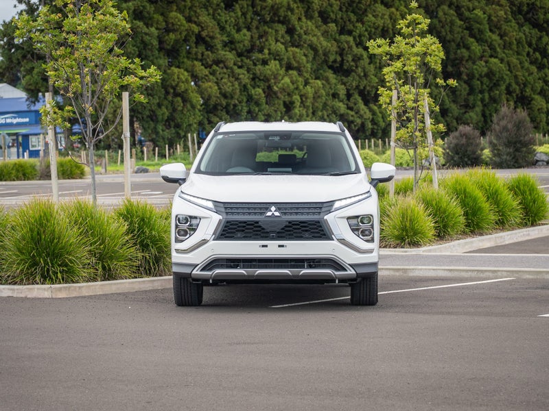 2026 Mitsubishi Eclipse Cross PHEV XLS 2.4 4WD... image 4