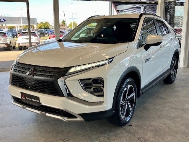 2026 Mitsubishi Eclipse Cross PHEV XLS 4WD image 2
