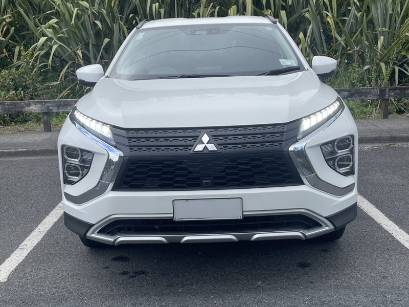 2026 Mitsubishi Eclipse Cross PHEV XLS 4WD image 3