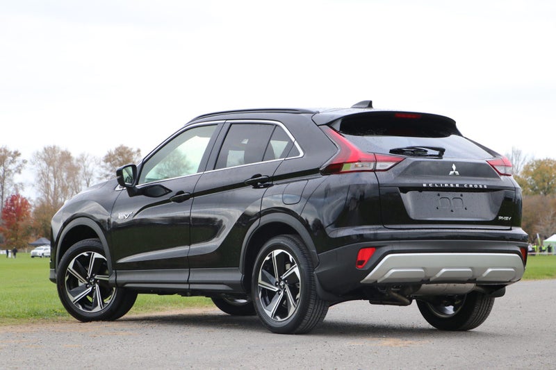 2026 Mitsubishi Eclipse Cross PHEV XLS 4WD (S-AWC) image 2