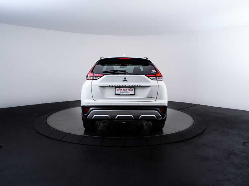 2026 Mitsubishi Eclipse Cross PHEV XLS SUV 4WD image 4