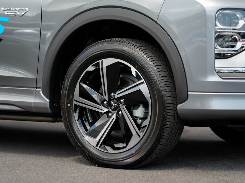 2026 Mitsubishi Eclipse Cross VRX 2.4PHEV 4WD image 5