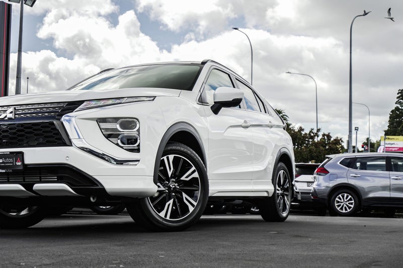 2026 Mitsubishi Eclipse Cross VRX 2WD image 2