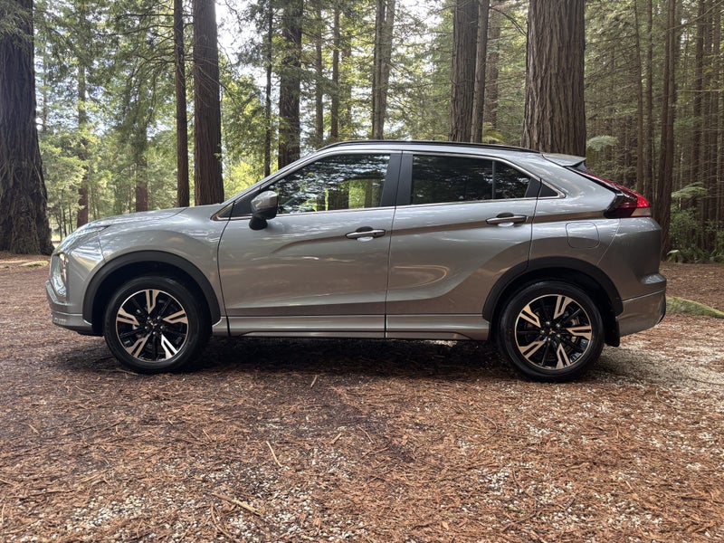 2026 Mitsubishi Eclipse Cross VRX 2WD image 4