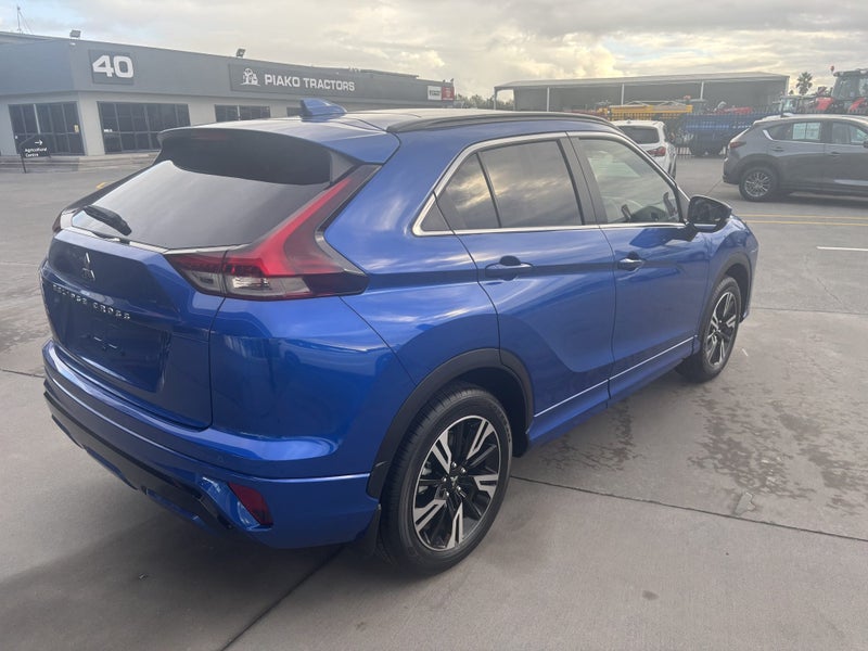 2026 Mitsubishi Eclipse Cross VRX 2WD image 3