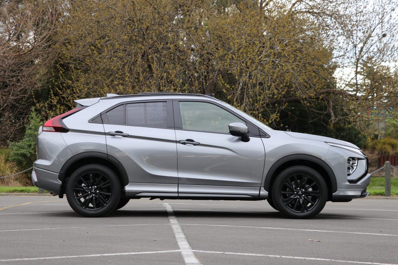 2026 Mitsubishi Eclipse Cross VRX 2WD (BLACK OUT) image 3