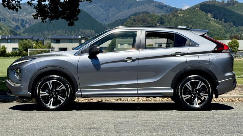 2026 Mitsubishi Eclipse Cross VRX 2WD Turbo image 3
