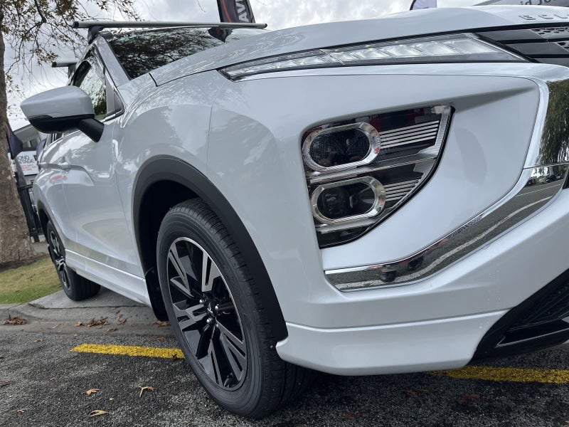 2026 Mitsubishi Eclipse Cross VRX image 3