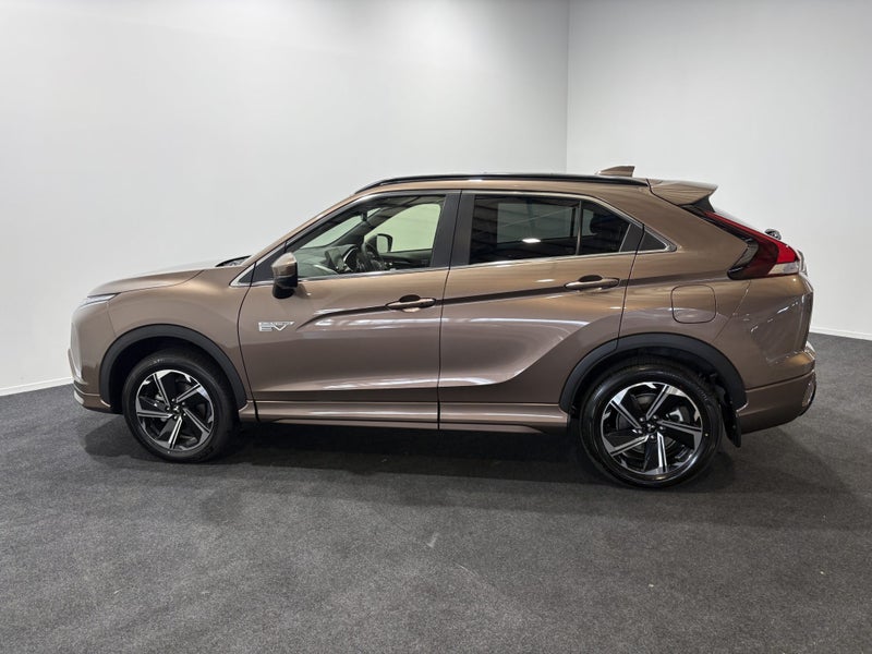 2026 Mitsubishi Eclipse Cross Vrx Phev/4Wd/At image 4