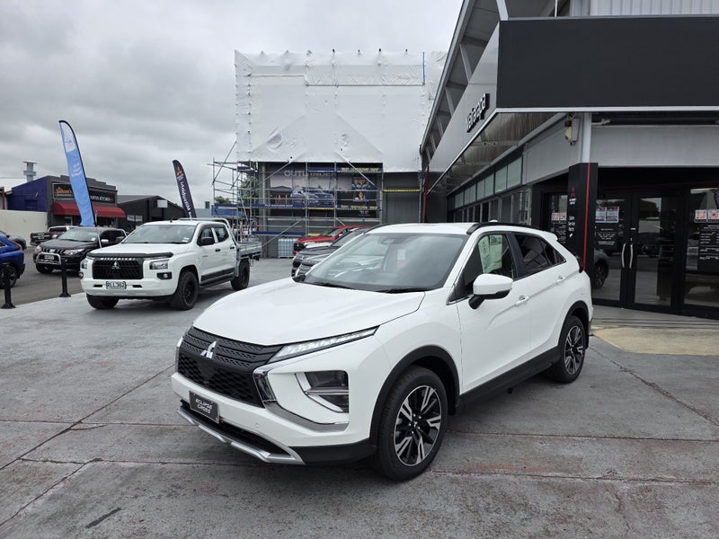 2026 Mitsubishi Eclipse Cross XLS 1.5P image 3