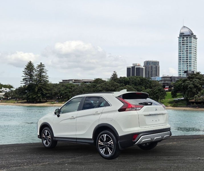 2026 Mitsubishi Eclipse Cross XLS 1.5PT AUTO 2WD image 4