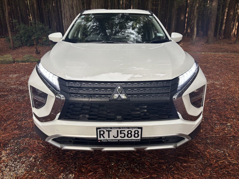2026 Mitsubishi Eclipse Cross XLS 2WD image 2