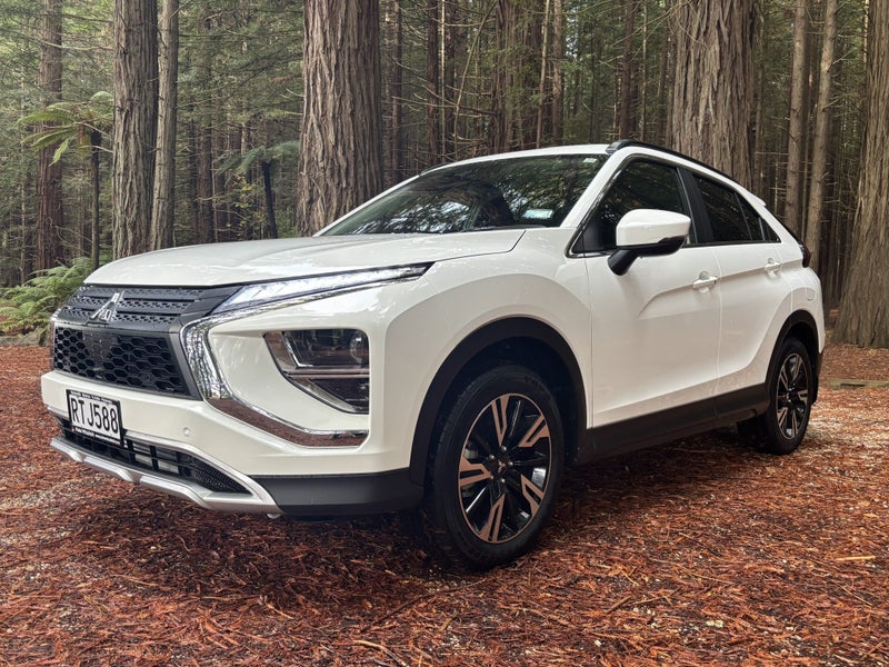 2026 Mitsubishi Eclipse Cross XLS 2WD image 3