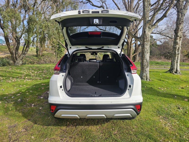 2026 Mitsubishi Eclipse Cross XLS PHEV/4WD/AT image 5