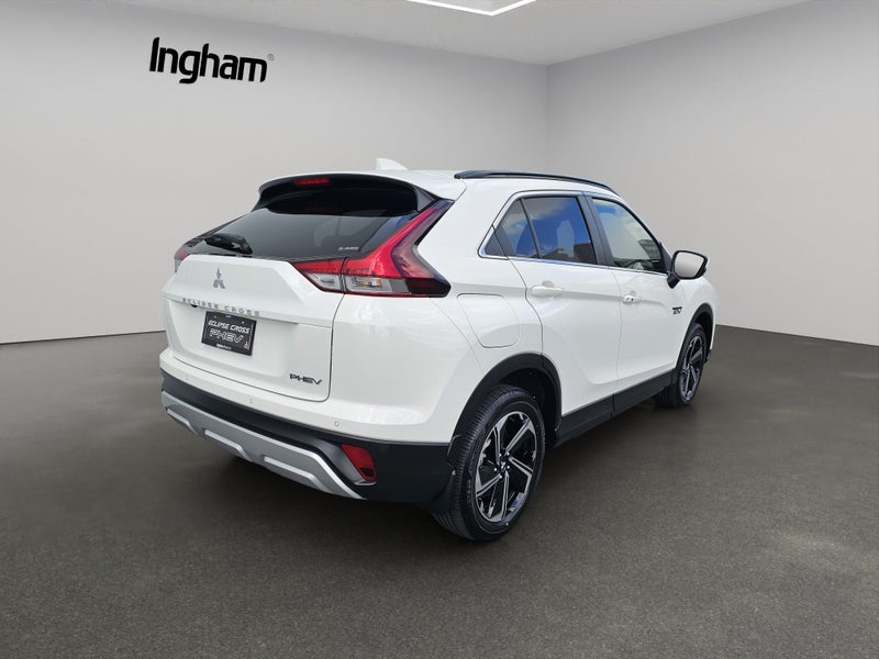 2026 Mitsubishi Eclipse Cross XLS PHEV/4WD/AT image 3