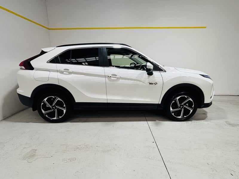 2026 Mitsubishi Eclipse Cross XLS PHEV 4WD AUTO image 4