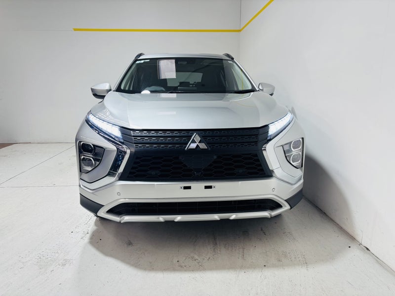 2026 Mitsubishi Eclipse Cross XLS PHEV 4WD AUTO... image 2