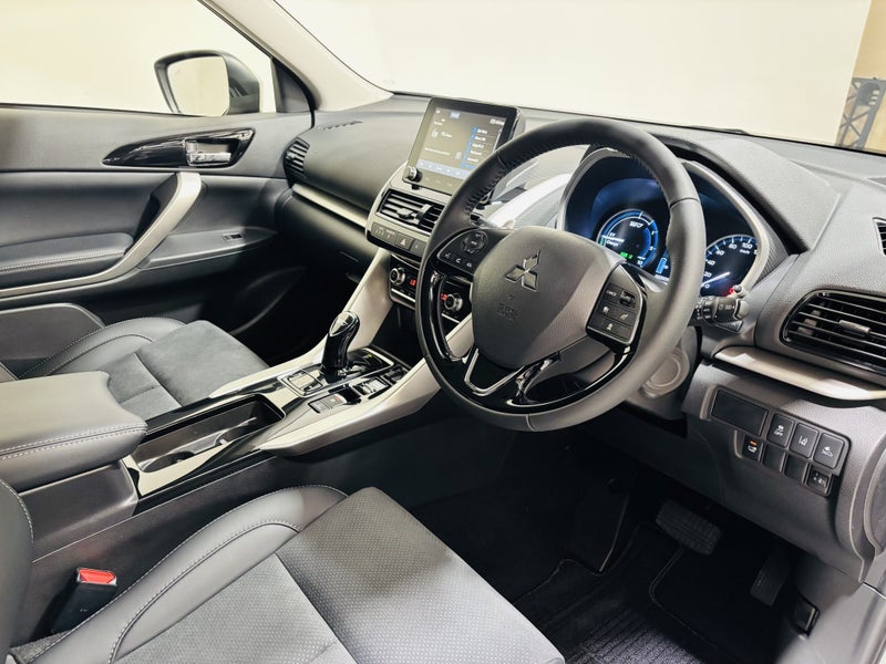 2026 Mitsubishi Eclipse Cross XLS PHEV 4WD AUTO... image 5