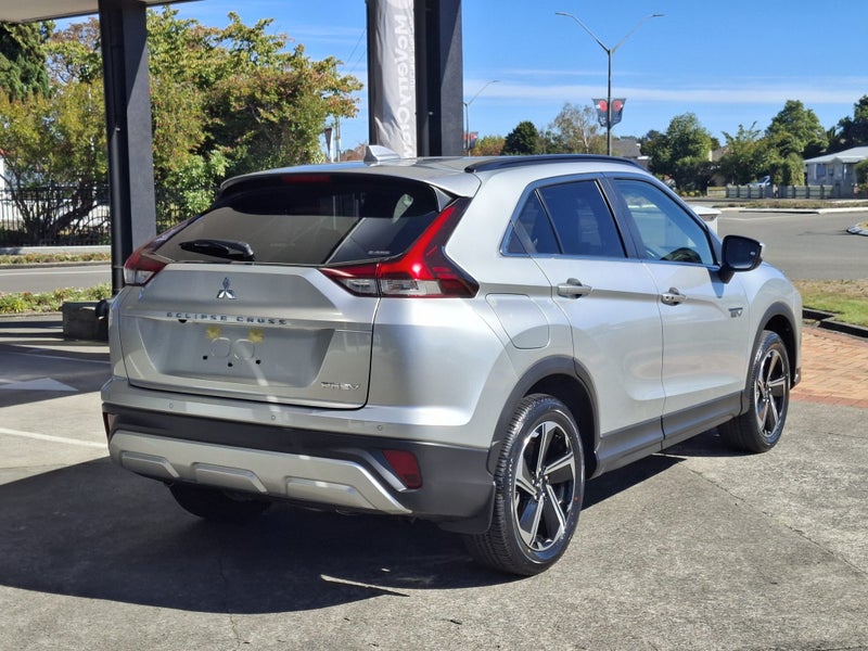2026 Mitsubishi Eclipse Cross XLS PHEV/4WD - Av... image 4