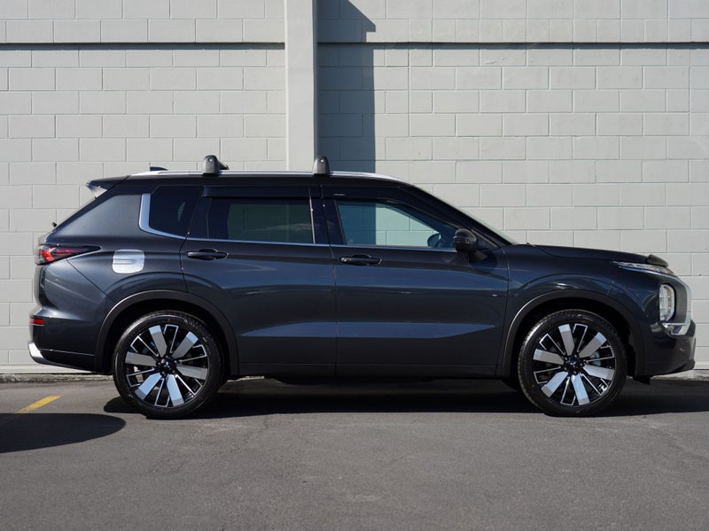 2026 Mitsubishi Outlander 2.5P EXCEED 2WD image 3