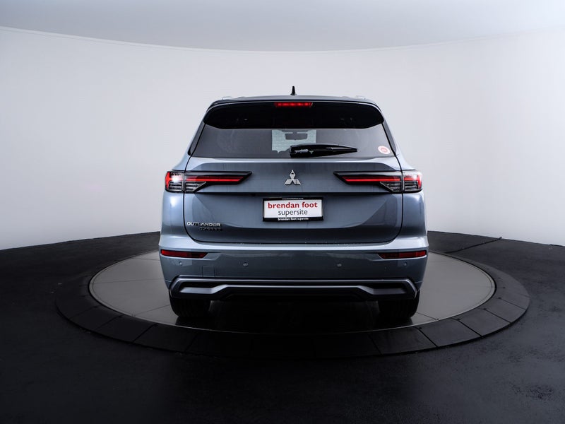 2026 Mitsubishi Outlander 2.5P EXCEED SUV 2WD 7... image 4