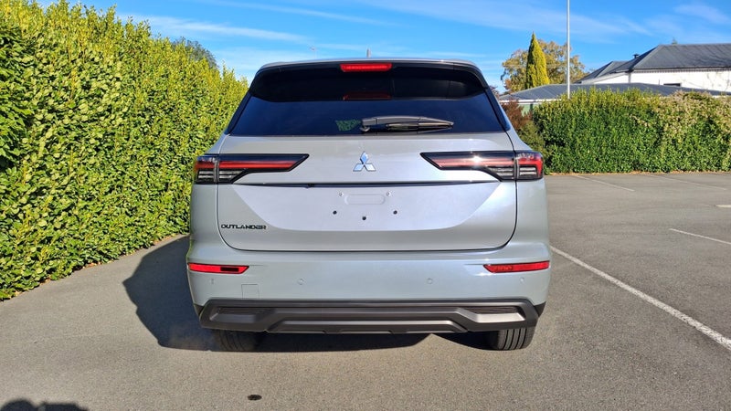 2026 Mitsubishi Outlander 2.5P LS 2WD CVT image 5